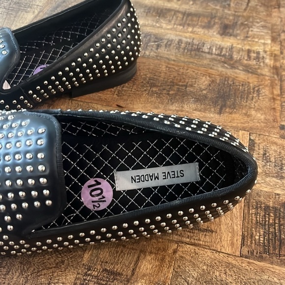 Steve Madden Men’s Studded Smoking Loafer Capitil - Picture 10 of 11